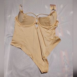 Honey Birdette Everyday Smooth Bodysuit in Toasted Almond.  40DDD NWT